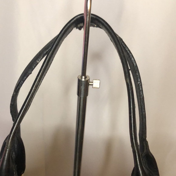 MICHAEL KORS tan and black signature satchel. Leather and canvas exterior. - Picture 5 of 16